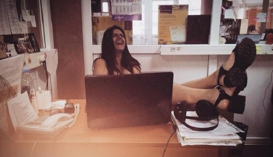 Белорусы устроили забавный флешмоб после призыва Лукашенко раздеваться и работать