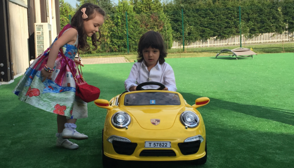 В России устроили драку дети двух знаменитостей: опубликовано видео