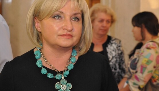 Жена генпрокурора Украины рассказала, как подымала его с дивана