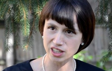 Появилось видео с нардепом в нашумевшей блузке