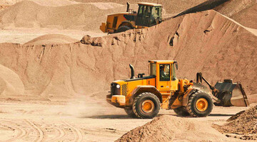 Когда прокуратура перестанет крышевать "песчаную мафию"? 