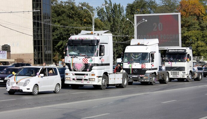 Дальнобойщик поразил россиян видео со своей свадьбой