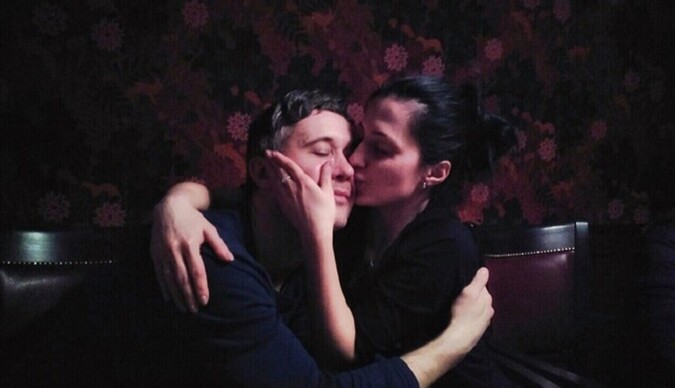 Украинский певец поразил сети поздравлением в адрес жены