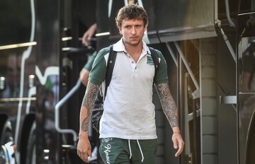 Появилось новое скандальное видео с кутежа российского футболиста