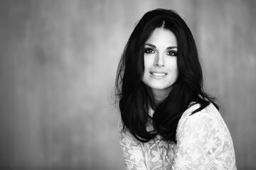 Украинская телезвезда на коленях отпрашивалась 