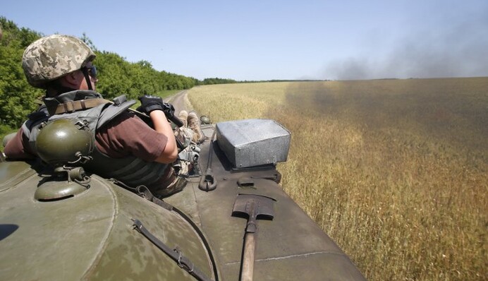 Война на Донбассе: кто на самом деле сдает позиции ВСУ противнику