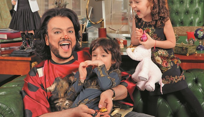 Матерью детей Киркорова оказалась украинка: опубликованы фото