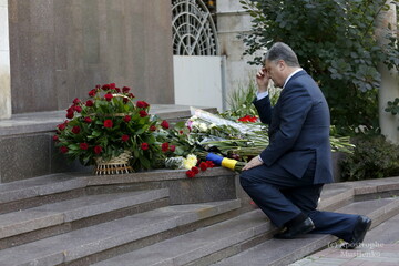 У Києві вшанували пам'ять жертв теракту в Ніцці, ексклюзивні фото