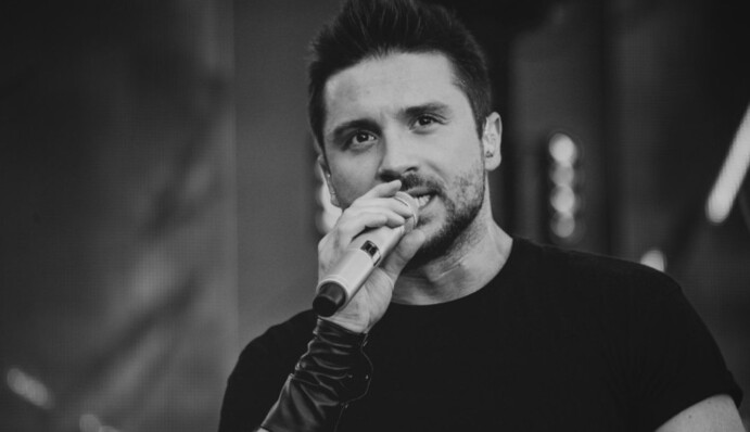 Фаны Лазарева забраковали девушку в его новом видеоклипе