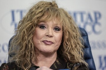 Российская примадонна блеснула не по возрасту спортивными формами