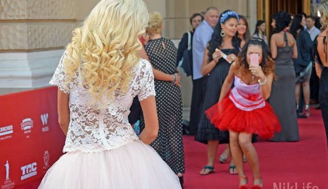 Публику на красной дорожке кинофестиваля в Одессе подняли на смех