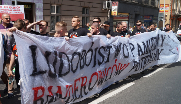 Волынская резня: как в Польше раскручивается антиукраинская истерия