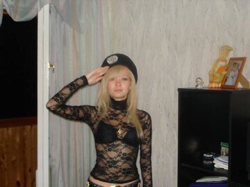 Тука позабавил сети пикантными фото 