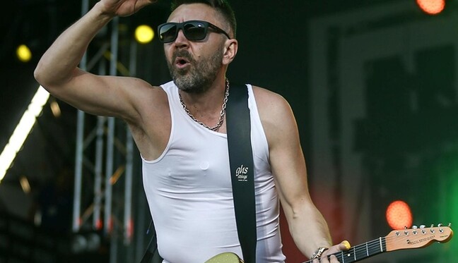 Скандальный Шнуров выступит в аннексированном Крыму