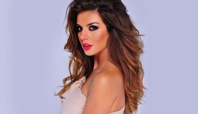 Украинская поп-звезда поразила сети фото своего исполинского букета