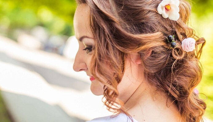 Одиозная украинская националистка выдала дочь замуж: опубликованы фото