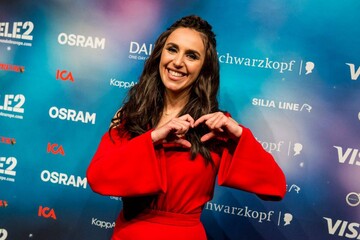 Джамала удивила сети фото на фоне гей-флага