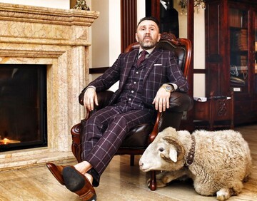 Скандальный российский певец позабавил сети фактом из своего детства