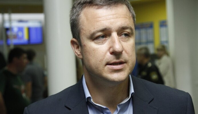 Бойовики на Донбасі вчать дітей вбивати українців