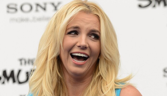 Мировая поп-звезда удивила сети своими формами: опубликовано фото