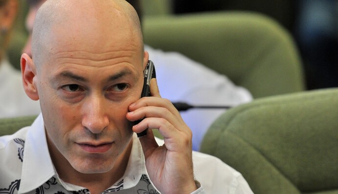 Известные украинские журналисты взбудоражили сети семейной радостью