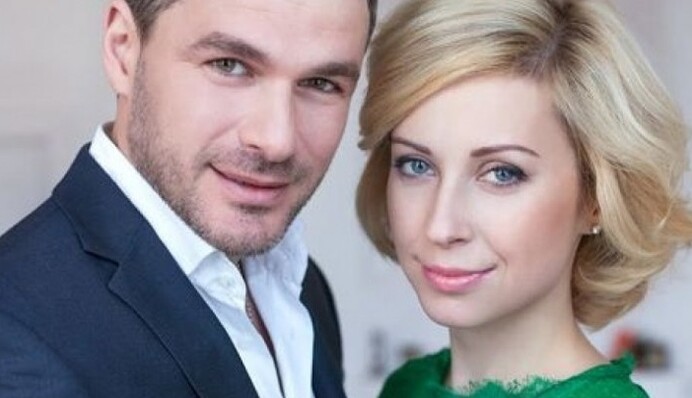 Дочь выдающейся украинской певицы показалась в коротком мини