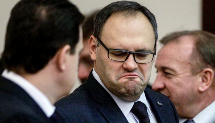 Каськиву пришла ПОРА: соцсети смеются над бывшим чиновником Януковича