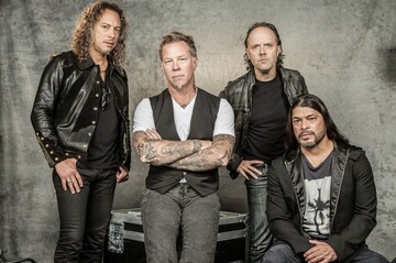 Известнейшая рок-группа порадовала фанов резонансной новостью