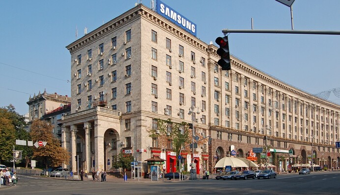 В центре Киева случился весьма пикантный инцидент: опубликовано видео