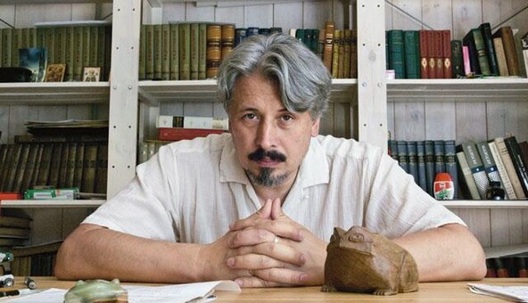 В России разыгрался скандал вокруг известного писателя