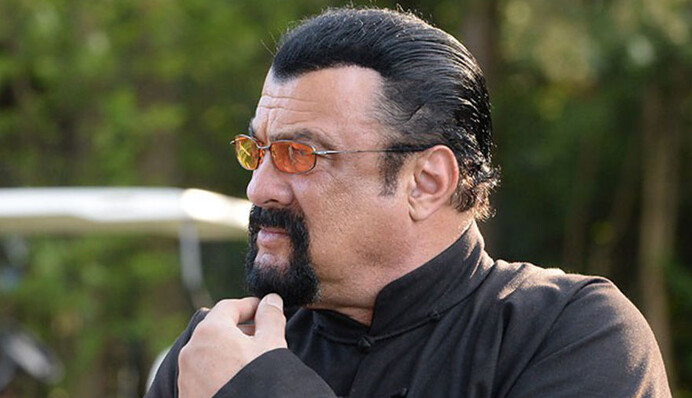 Морковка Лукашенко для друга Путина: сети рассмешил жест Сигала