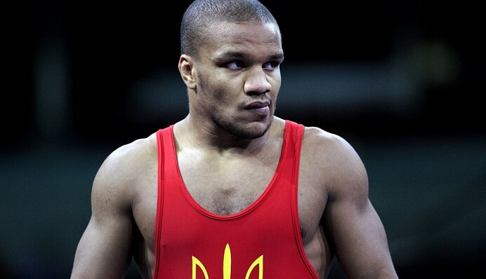 Жан Беленюк похвастался своим суровым фото