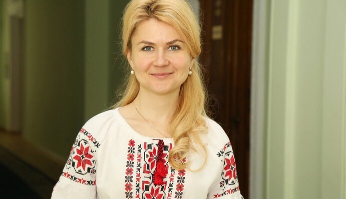 Украинская блондинка-губернатор взбудоражила сети своими фото