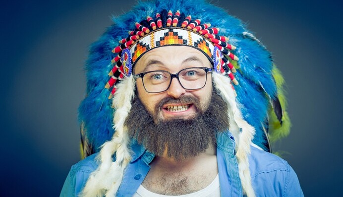 Сети взорвало видео с экспромтом украинского певца в зоне АТО