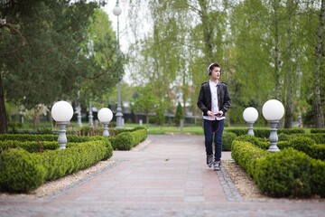 Сын Порошенко щегольнул в школе дорогущим рюкзаком: опубликовано фото