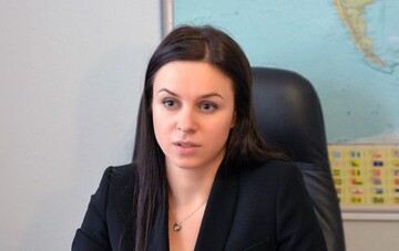 В Раде заметили нардепа в интересном положении: опубликовано фото