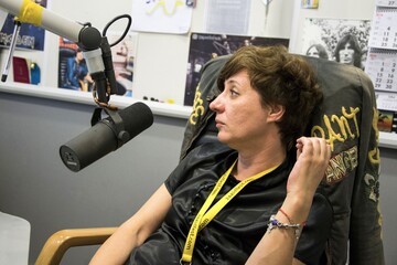 Соня Сотник: Украинское общество сейчас сжирает само себя