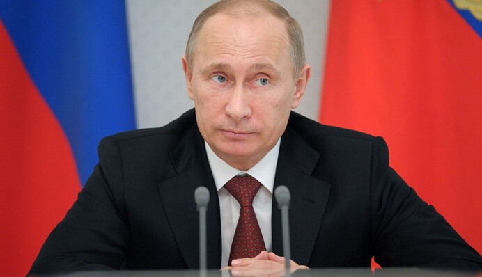 Путина подставили с невестой: в сети смеются