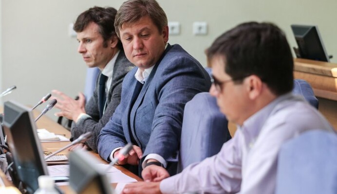 Правительство завысило ожидания: нереальные прогнозы госбюджета 2017 года