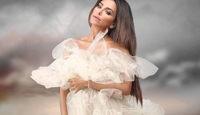 Ани Лорак заинтриговала своих поклонников: опубликовано фото