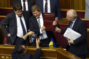 Бюджет с вами: почему депутаты поддались на аргументы Кабмина