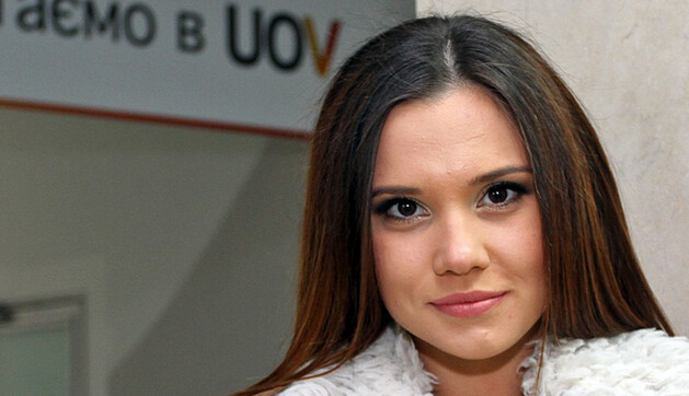 Беременная украинская певица поделилась свадебными фото