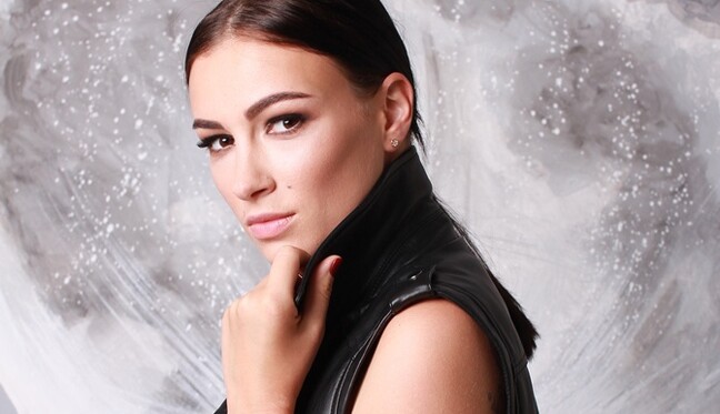 Известная украинская певица похвасталась точеной фигурой