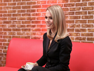 Скандальная украинская ведущая поразила элегантной фотосессией