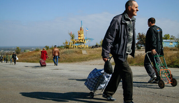 Ждать и терпеть: реально ли разведение войск на Донбассе после встреч в Минске и Москве