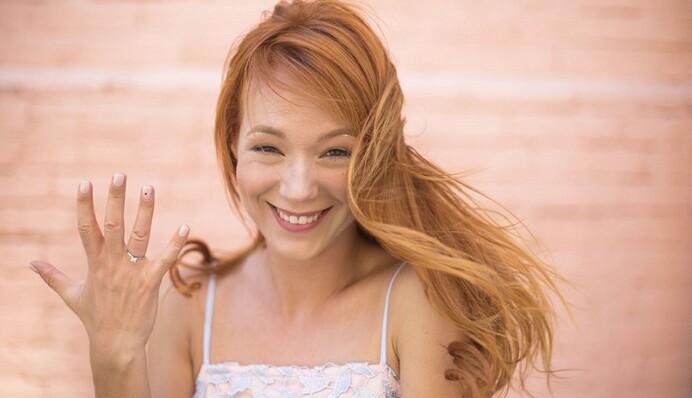 Украинская поп-звезда умилила сети свадебными фото