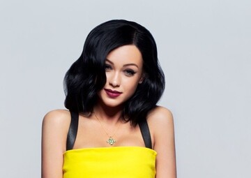 Украинская певица восхитила сети поисками принца в метро: опубликовано видео