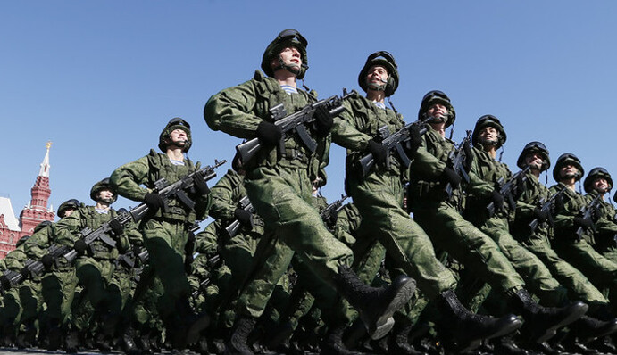 Держите меня пятеро: готовится ли Путин к большой войне