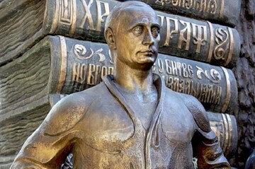 У Зеленского подняли на смех памятник Путину в Крыму