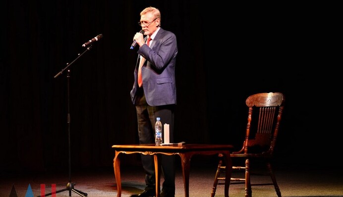 Известный российский артист отметился у главаря ДНР: опубликованы фото